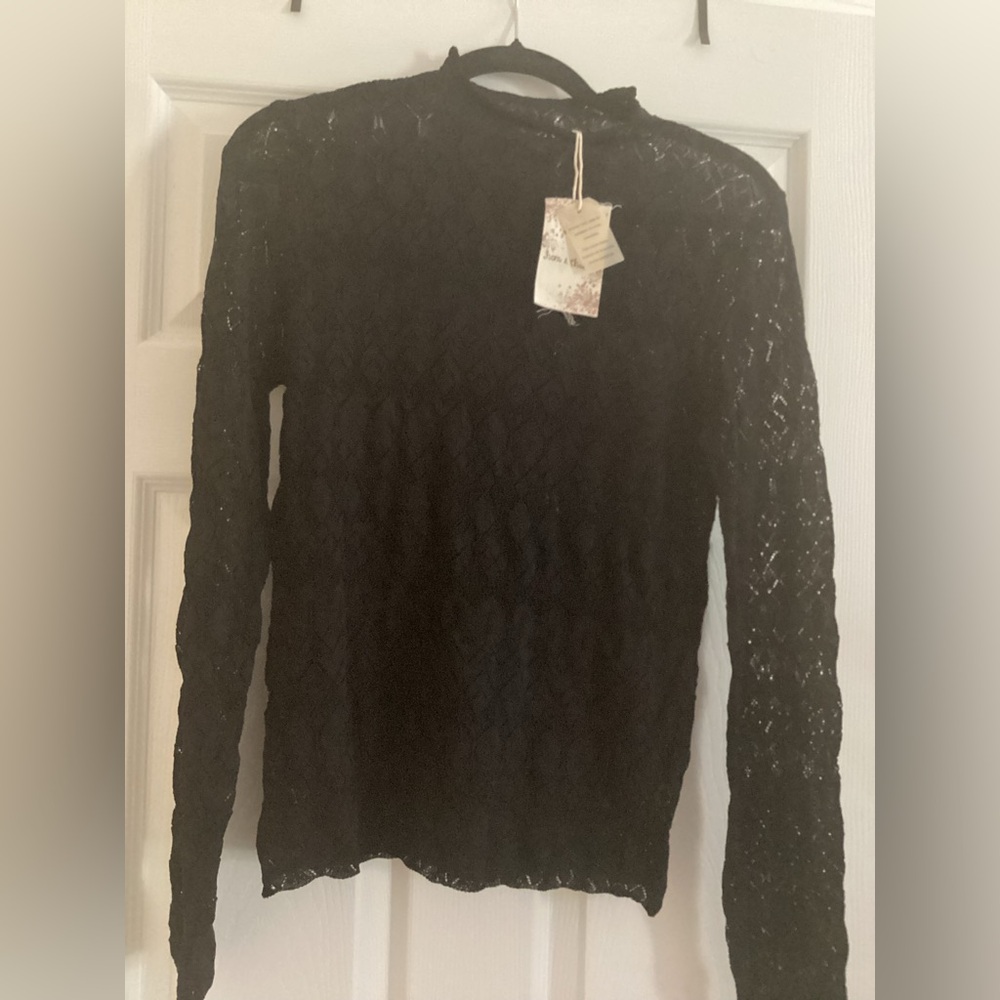 Hem & Thread Black Lace Top, Large